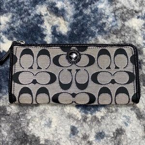 Black/Glitter Coach wallet